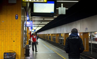 Le 13 juin 2013, les agents SNCF lancent un mouvement de greve qui touche les TGV, RER et TER