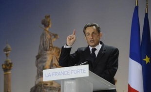 Nicolas Sarkozy a annoncé qu'il demanderait, s'il est réélu, un soutien accru de la Banque centrale européenne (BCE) à la croissance, en berne en Europe après plusieurs crises, dimanche devant plusieurs dizaines de milliers de personnes réunies place de la Concorde à Paris.