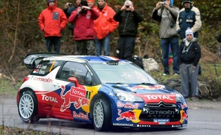 Le Français Sébastien Loeb (Citroën DS3) était toujours en tête du 80e Rallye Monte-Carlo, première manche du Championnat du monde (WRC), après les deux premières épreuves spéciales de la 4e journée (ES14, ES15), disputées samedi après-midi près de Nice.
