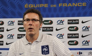 Laurent Blanc lors d'une conférence de presse, le 8 février 2011