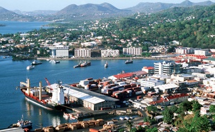 Castries, Sainte-Lucie, dans les Antilles (illustration).