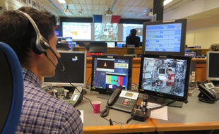 Au CADMOS, sur le site toulousain du CNES, le 18 avril, lors de l'expérimentation ECHO.