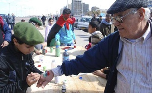Hier, l'ambiance était à la fête dans les rues de Benghazi , dans l'est de la Libye.