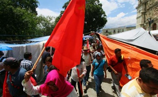 Des enseignants manifestent le 20 juin 2016 à Oaxaca, dans le sud du Mexique