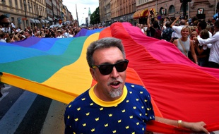 Gilbert Baker à Stockolm, en Suède, en 2003.