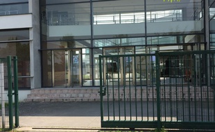 Le lycée Paul-Emile Victor à Osny, dans le Val d'Oise.
