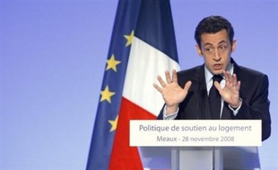 Le président Nicolas Sarkozy a annoncé vendredi à Meaux qu'il présenterait "le 4 décembre un plan de soutien très puissant à l'activité économique".