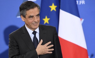 "Croix de bois, croix de fer, si je mens je vais en enfer..." François Fillon le 27 novembre 2016 à Paris.