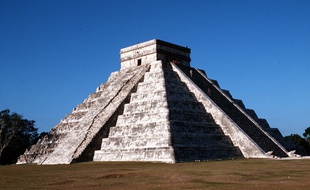 Yucatan - ruines aztèques de Chichen Itza (Illustration).