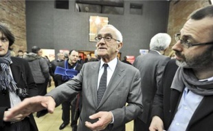 Martin Malvy (PS) restait un favori modeste hier soir malgré ses bons résultats. Au QG de campagne de Brigitte Barèges (UMP), on accusait le coup... et certains n'hésitaient pas à pointer le faible taux de participation.