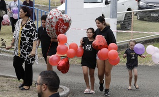 La Nouvelle-Zélande a rendu hommage, ce lundi, aux 18 victimes de l'éruption volcanique de White Island.