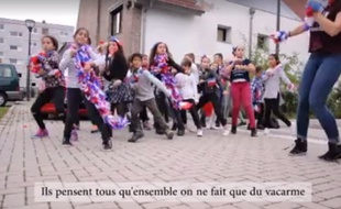 La chanson des ados du Neuhof s'intitule "On est Français".