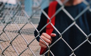 Jusqu'à ce jeudi, l'accueil des personnes trans à l'école dépendait uniquement du bon vouloir des enseignants
