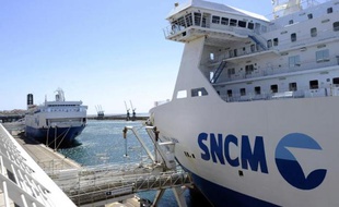 Un ferry de la SNCM le 20 mai 2015 à Marseille