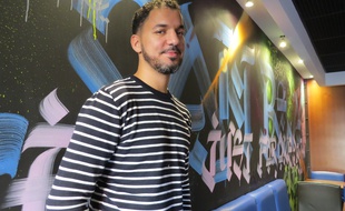 Le graffeur Loïc Mondé a redécoré le Mc Do' toulousain de la place Wilson.