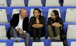 Edwige Lawson (au centre), aux côtés de son président Franck Manna.