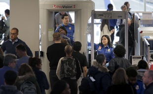 Avec le «shutdown», les files d'attente aux points de contrôle s'allongent et l'aéroport de Miami a dû fermer un terminal, le 11 janvier 2019.