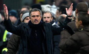 .. Ses entraîneurs qui ont un melon gros comme ça, oui, on parle de toi, Jose Mourinho...
