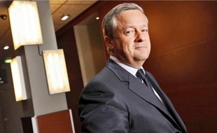 L'ex-patron de Vivendi Universal risque cinq ans de prison et 375 000 € d'amende.