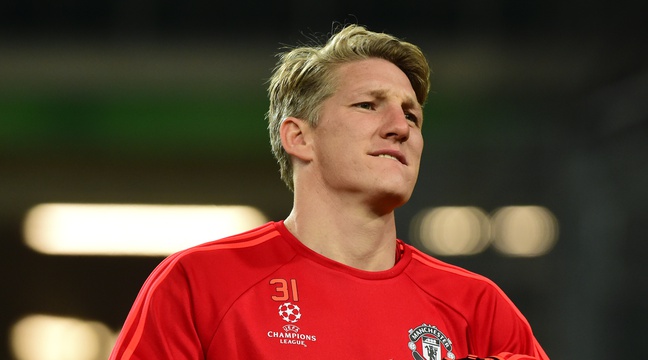 Man United: Mourinho déteste vraiment Schweinsteiger et ...