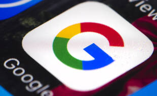 Le logo de Google sur un smartphone.