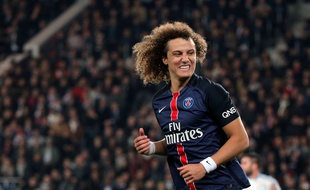 PSG's David Luiz, reacts during his French League One soccer match against Marseille, at the Parc des Princes stadium in Paris, France, Sunday, Oct. 4, 2015. (AP Photo/Thibault Camus)/XTC126/483472206333/1510042322