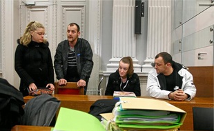 Sandrine et Franck Lavier, à droite, nient les accusations de mauvais traitements sur leurs enfants.