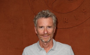 L'animateur Denis Brogniart.
