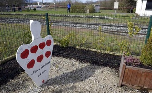 Le tribunal correctionnel de Thonon-les-Bains a condamné la SNCF, Réseau ferré de France (RFF) et le chauffeur de car dans le procès de la collision mortelle d'Allinges, qui avait provoqué la mort de sept collégiens en 2008, a annoncé le président mercredi, sans préciser les peines.