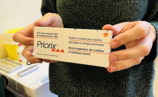 Le vaccin contre la rougeole.