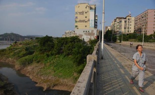 La métropole géante de Chongqing, au sud-ouest de la Chine, a connu un essor économique spectaculaire sous la direction du dirigeant déchu Bo Xilai, mais au prix d'un endettement effréné -- un modèle largement répandu dans le pays.