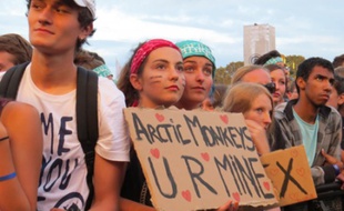 Des spectateurs aux Vieilles Charrues, à Carhaix (Finistère) édition 2014.