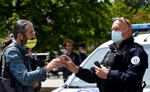 Quelques «gilets jaunes» ont bravé les interdictions de manifester.