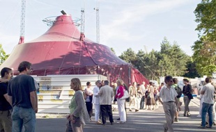 Plusieurs spectacles se dérouleront sous le chapiteau installé parc Bachelard.