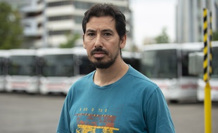 Abdelkader, 46 ans, chauffeur de bus, a tenté de raisonner et maîtriser l'assaillant ayant tué une personne et blessé huit autres à Villeurbanne.