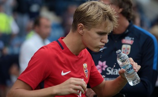 Martin Ødegaard avec l'équipe de Norvège U21, en septembre 2016.