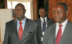 Michel Djotodia (à g.) remplace le président Bozizé (à dr.), en fuite (archives).