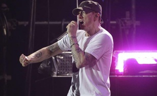 Le rappeur Eminem au Reading Festival, le 24 août 2013.