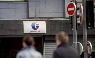 Une agence Pôle Emploi le 28 avril 2015 à Lille