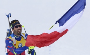 Martin Fourcade porte le drapeau français