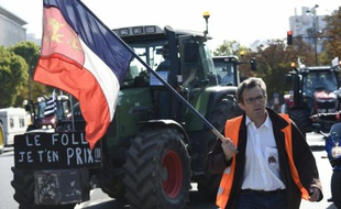 Arrivée des tracteurs place de La Nation le 3 septembre 2015 à Paris