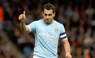 L'attaquant argentin de Manchester City Carlos Tevez, le 30 septembre 2010, contre la Juventus de Turin, en Ligue Europa.