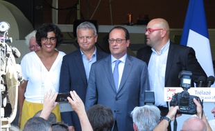 François Hollande était à Trélazé (Maine-et-Loire) avec Myraim El-Khomri pour son premier déplacement de rentrée ce mercredi après-midi.