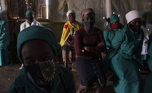 En Afrique du Sud, la pandémie de coronavirus a entraîné une chute de l'espérance de vie.