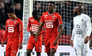 Têtes basses et regards dans le vide... Les Rennais auront manqué de tout face à Caen (0-1).