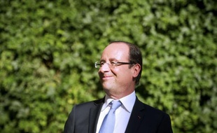 Le président français François Hollande a déclaré que les classes moyennes ne seraient "pas touchées" par les mesures de redressement que son gouvernement s'apprête à prendre dans le cadre du budget 2013, vendredi à Rome.