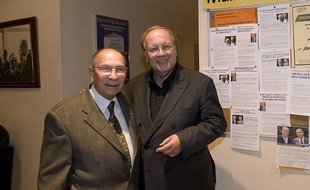 Serge Dassault et Jean Pierre Bechter, lors du premier tour des elections municipales Corbeil-Essonnes, le 27 septembre 2009