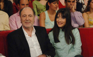 Michel Delpech et sa fille Pauline dans le «Vivement dimanche» (France 2) consacré au chanteur en 2007.