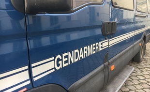 Un camion de gendarmerie. (Illustration)