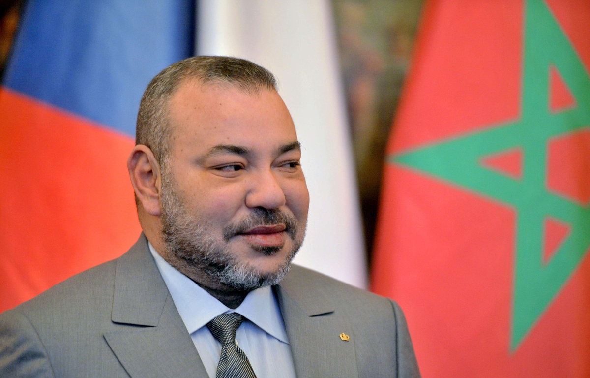 Le roi du Maroc Mohammed VI se soumet volontiers aux «selfies»